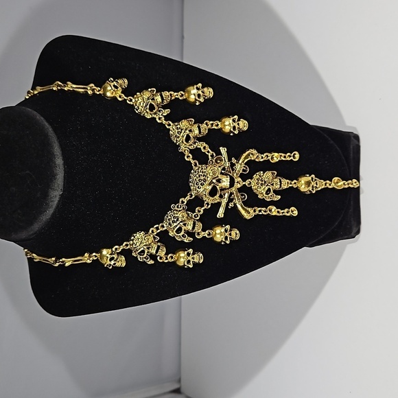 Jewelry - PIRATE SKULL Antiqued Goldtone Necklace